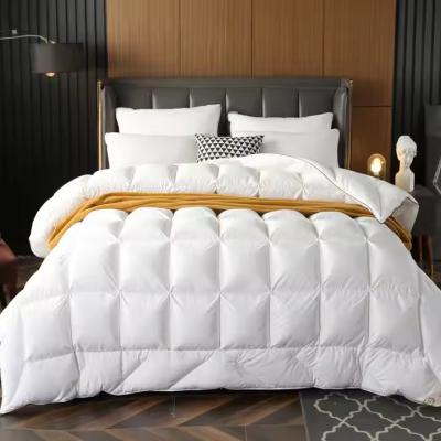 95% White Goose Down All Cotton Silent Down Quilt 